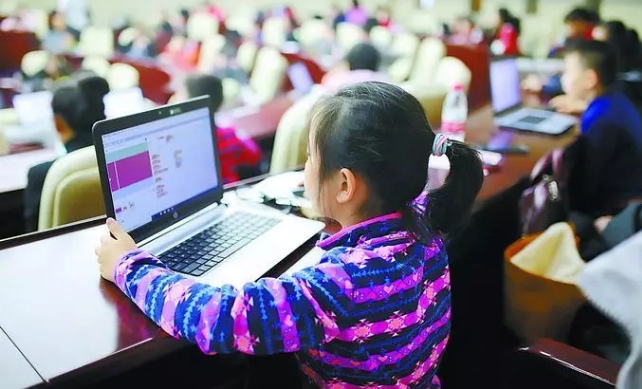 少儿编程的“冰与火之歌”