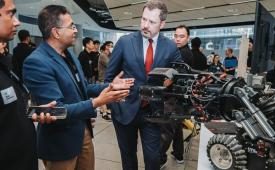 悉尼科技大学机器人技术研究所揭幕，引领机器人技术研究与创新