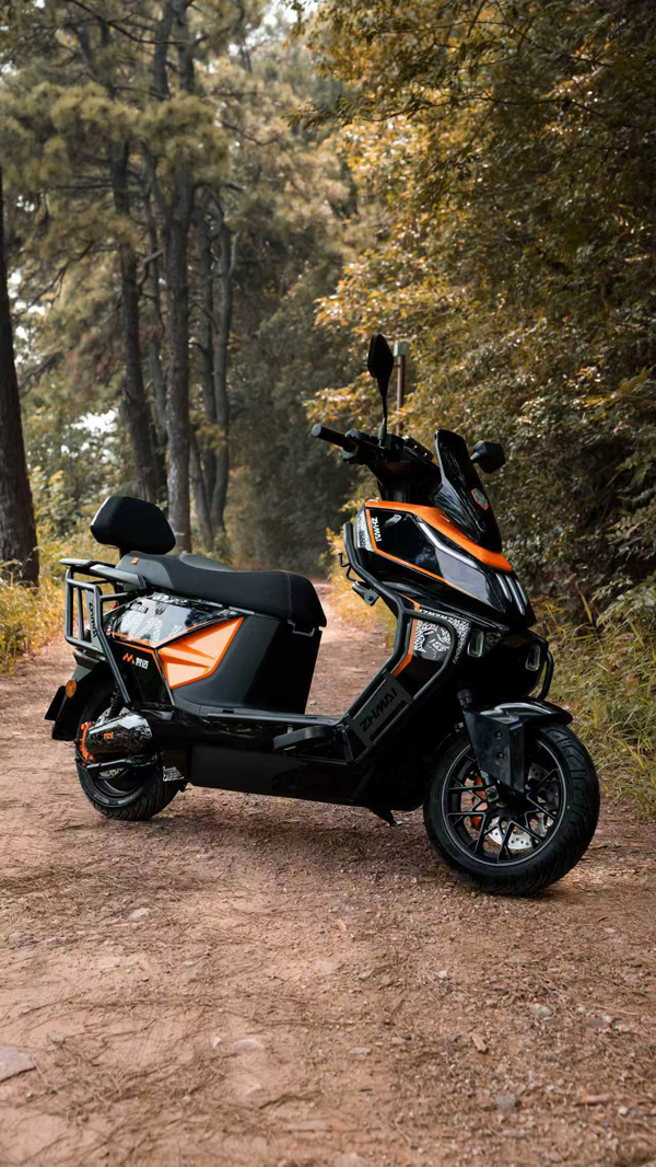 1763017779442677.jpg SF90.jpg