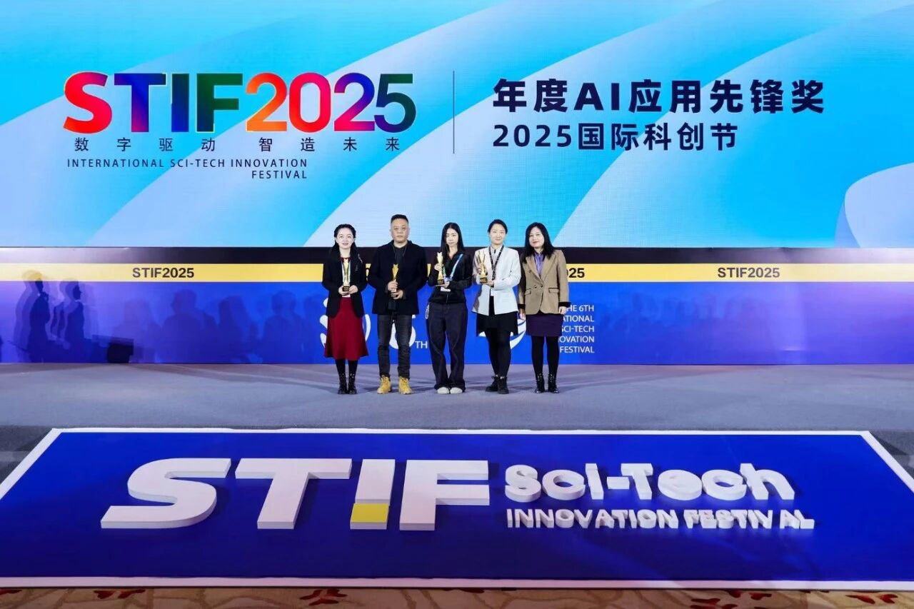 1769503691160182.jpg 东方红3.jpg